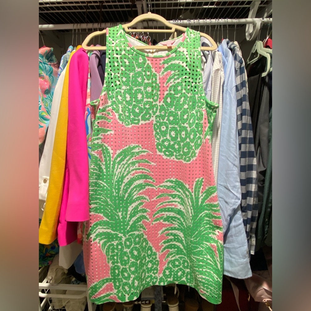 LILLY PULITZER PERLA SHIFT  Pink Pout Flamenco Laser Cut Pineapple Dress, size L